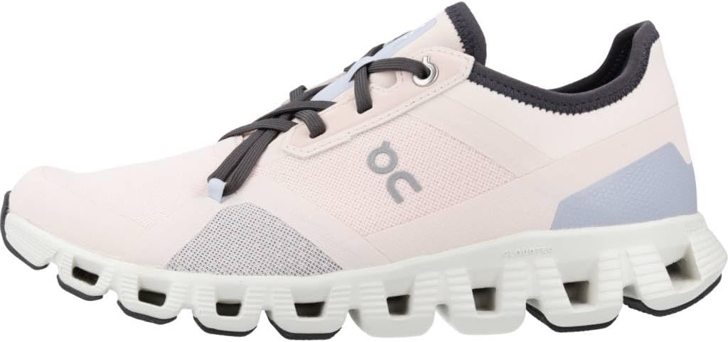 ON Cloud sneakers in pink