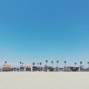 NEWPORT BEACH PENINSULA ON THE SAND LOOKING AT THE HOUSES